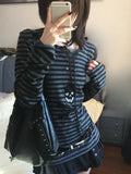 Pbong  Y2k Aesthetic Stripe Grunge T-shirt Women Harajuku Vintage Punk Skull Print Tops Casual Streetwear Loose Gothic Bandage Tshirts