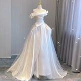 Pbong  Satin One-oulder Bridal Gown Simple Elegance Floor-Length Train Wedding Dr for Smaller Brides Outgoing Chic Sle
