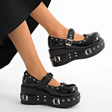 Women‘s Plus Size 35-42 Mary Jane Shoes Platform T-Strap Pumps Studded Black Leather Casual Flats Cosplayer Punk Style Shoes