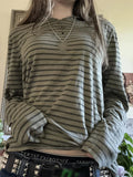 Pbong  Women's Fall Casual Tops Stripe Graphic Loose Fit T-Shirts Long Sleeve Crew Neck Pullovers Y2K Aesthetic Clothes
