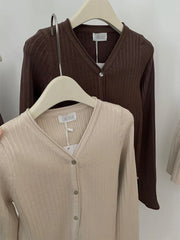 Spring Women Solid Color Vintage Knitted 2 Pieces Outfit V-neck Simple Single Breasted Blouses+A-line Short Pleated Skirts
