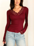 Pbong  New Winter Women's V-neck Lace Trim Splice Waist-cinching Belly-baring Trendy Street Style Long Sleeve Polyester T-shirt