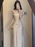 Pbong  Sexy Skew Collar Maix Dress for Women Slim Waist Sleeveless Robe Femme Temperament Bodycon Y2k Dresses