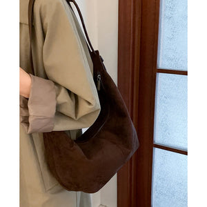 Pbong  Fashionable Niche Large Capacity Crossbody Bags Retro Suede Saddle Bag for Women  New