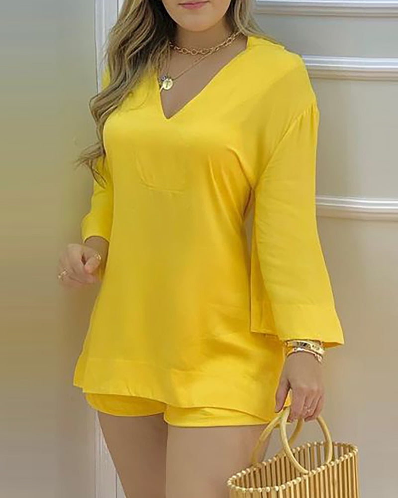 Women Plain Bell Sleeve V-Neck Long Casual Loose Top & Shorts Set Casual Summer Solid Streetewar Suit Sets