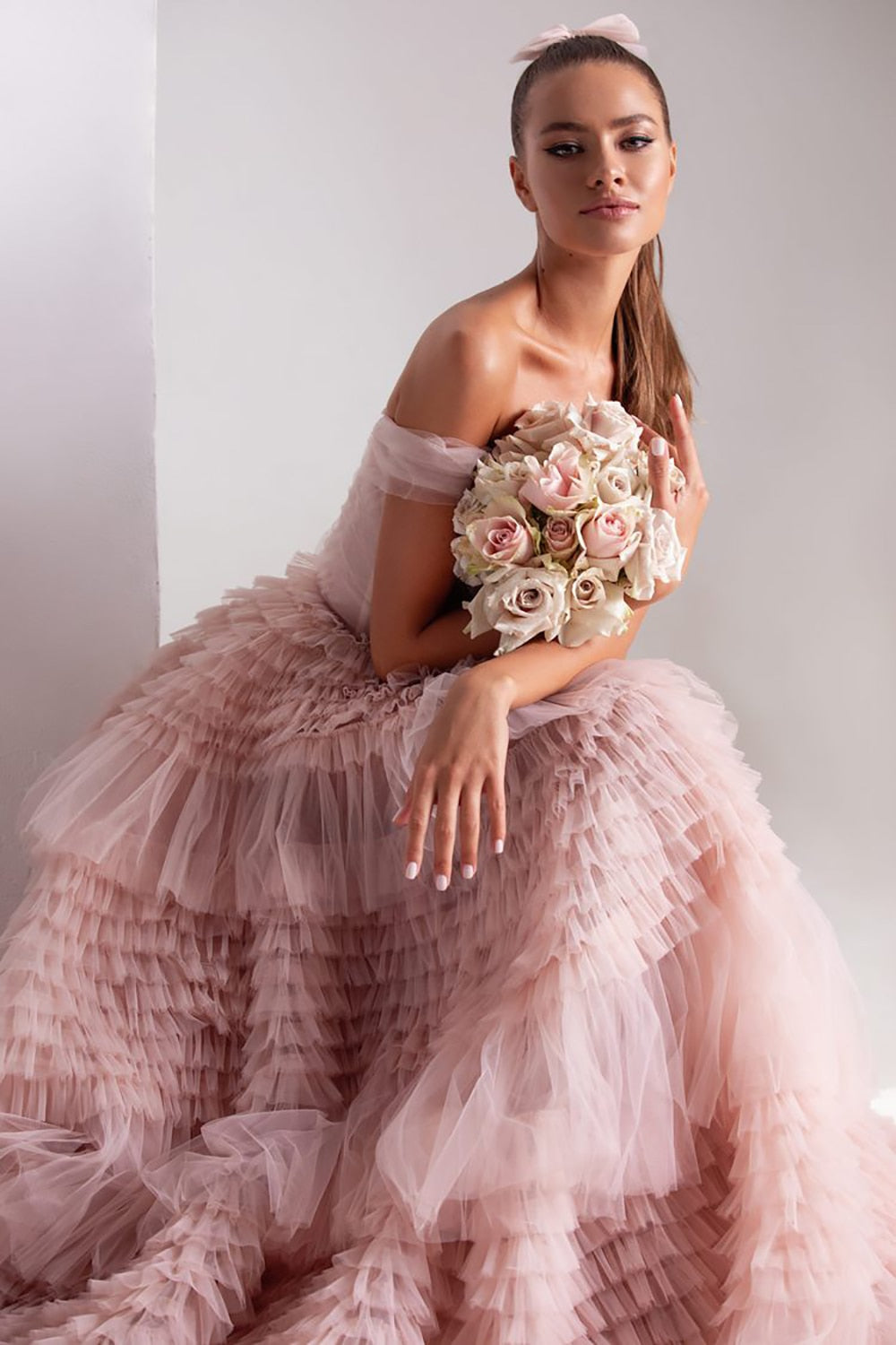 Dusty Pink Long Prom Dresses Sweetheart Crumpled Tulle Ruffles Evening Dresses Off Shoulder Tiered A-Line Party Dress